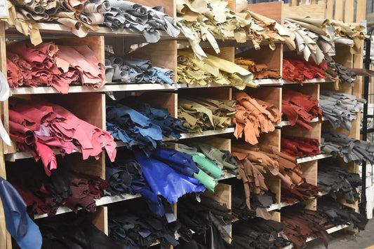 Accessoires en cuir upcyclé issus de la maroquinerie responsable